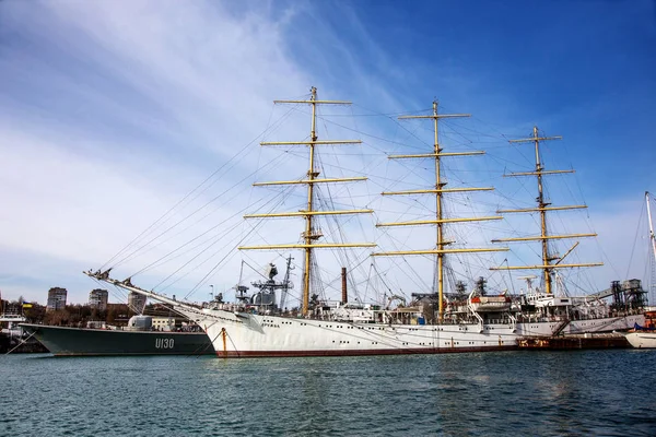 Odessa Ukraine April 2014 Old Sailboat Friendship Port Due Lack — Stock Photo, Image