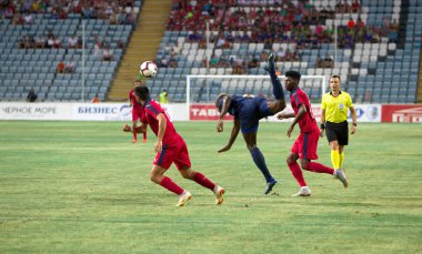 Odessa, Ukrayna - 9 Ağustos 2018: Avrupa Ligi Uefa Avrupa Ligi 2018 Fc Girondins de Bordeaux (Fransa) futbol maçı. Bordeaux - Fransa - ısınma, Fc Mariupol Ukrayna ile maçtan önce eğitim