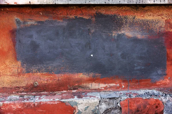 Vintage eski bir çimento taş duvar, yıpranmış ve yaratıcı afiş tasarımı yıpranmış kırık. Çatlaklar, çizik, peeling eski boya ve sıva arka plan üzerinde eski duvar çimento