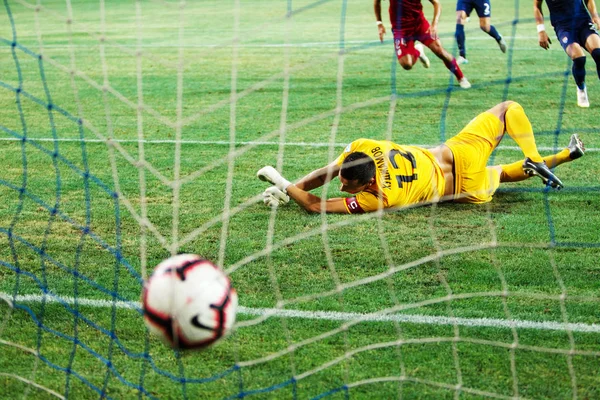 Odessa, Ukrayna - 9 Ağustos 2018: Avrupa Ligi Uefa Avrupa Ligi 2018 Fc Girondins de Bordeaux (Fransa) futbol maçı. Bordeaux - Fransa - ısınma, Fc Mariupol Ukrayna ile maçtan önce eğitim