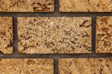 Arka plan tasarımı için. Taş duvar. Doğal taş eski taş tasarım projesi için arka plan arka plan olarak arka plan. Doğal kabuklu deniz ürünleri, bir yeraltı ocağı taştan taş duvardan sanatsal arka plan