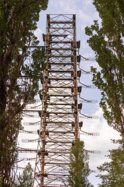 Büyük anten alanı. Sovyet radar sistemi 