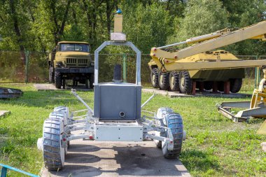 Chernobyl atomik felaket 1986 yılında liquidators robot tekniği. Chernobyl nükleer santral enkaz temiz teknoloji. Taşıma robot Str-1