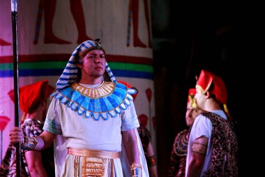 Odessa, Ukrayna - 2 Haziran 2012: eylem temsil opera sahne alanı'nda. Devlet Opera ve Bale Topluluğu Aida Verdi Odessa Opera ve Bale Tiyatrosu açık hava aşamasında gerçekleştirir