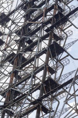 Büyük anten alanı. Sovyet radar sistemi 