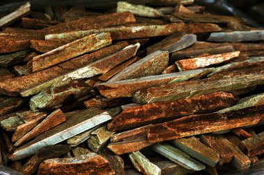 Doğal taş doku doğal soyut desenli taş arka plan. Ticaret stand doğal taş Fuarı kümesinin arka plan. Cephe dekorasyon için dekoratif arka plan olarak doğal fayans