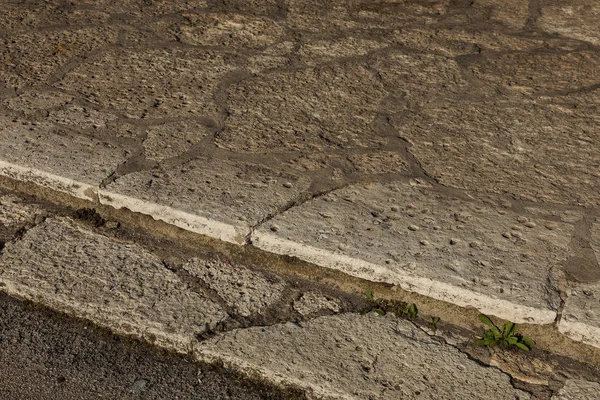 Damaged Asphalt Road Potholes Old Stone Road Paving Stone Cobblestone — Stock Photo, Image