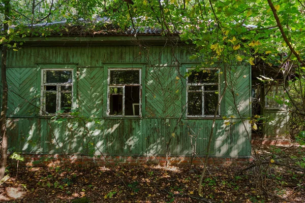 Ruïnes Van Huis Radioactieve Dode Zone Chernobyl Vernietigde Verlaten Huis — Stockfoto