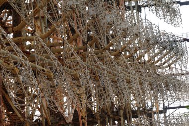 Büyük anten alanı. Sovyet radar sistemi 