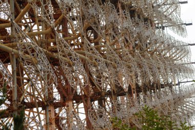 Büyük anten alanı. Sovyet radar sistemi 