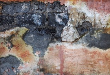 Güzel eski duvar büyük çatlaklar ve doku ile. Arka plan olarak kullanılabilir