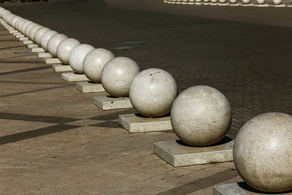 Kamenné Koule Městě Návrh Městské Náměstí Vládce Velké Ulice Dekorativní — Stock fotografie