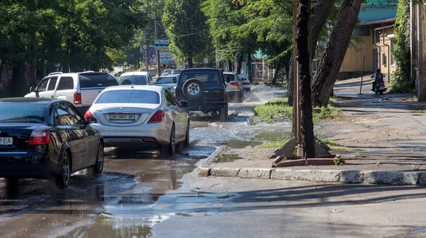 Одесса Украина Июля 2018 Года Вождение Автомобилей Затопленной Дороге Время — стоковое фото