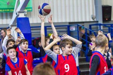 Odessa, Ukrayna - 23 Aralık 2018: genç çocuk basketbol oynamak, Çocuk spor basketbol kulübü çocuk spor okulu kutlama sırasında çocuk spor yarışmalara katılmak