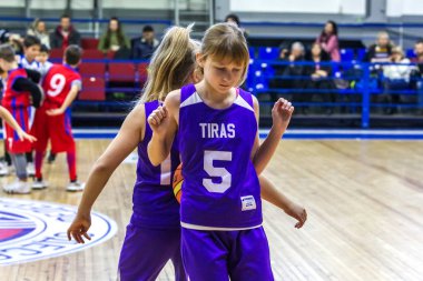 Odessa, Ukrayna - 23 Aralık 2018: genç çocuk basketbol oynamak, Çocuk spor basketbol kulübü çocuk spor okulu kutlama sırasında çocuk spor yarışmalara katılmak