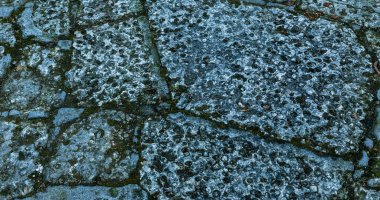 Herhangi bir yaratıcı tasarım için temel olarak kırık arka plan. Çimento, rok fissür desen. Doku çatlamak. Kırık duvar doku kırık tabak, Özet satırları sıkıntılı arka plan desen