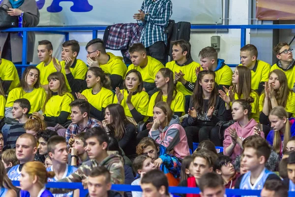 Odessa Ukraina Febr 2019 Fans Basketlag Och Åskådare Står Känslomässigt — Stockfoto