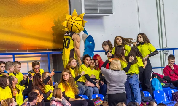 Oděsa Ukrajina Roce 2019 Fanoušci Basketbalového Týmu Diváky Hledišti Citově — Stock fotografie