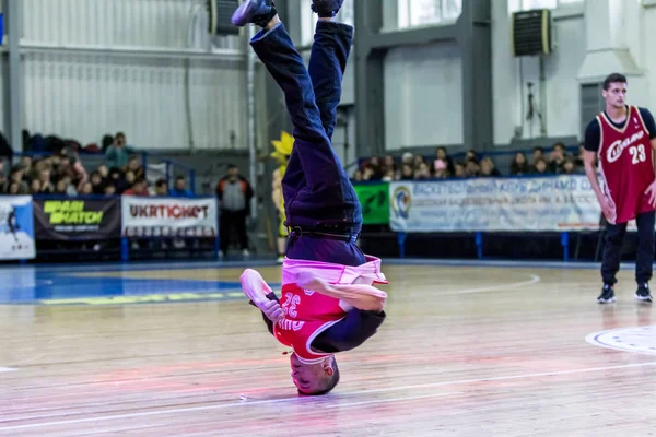 Odessa Ucrania Febrero 2019 Bailarines Callejeros Niños Adolescentes Bailan Break — Foto de Stock