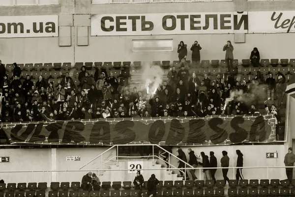 Odessa Ukraine 2019年3月2日 Shakhtar 顿涅茨克 比赛期间足球场看台上的粉丝人潮 观众在体育场观看 体育场的灯 — 图库照片