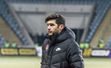 ODESSA, UKRAINE -2 Mart 2019: Ünlü futbol teknik direktörü Paulo Alexandre Rodrigues Fonseca ile Shakhtar (Donetsk) maçı sırasında Chornomorets. Basın toplantısı, yorumlar Baş antrenör Paulo Fonseca