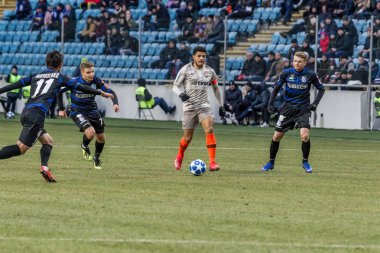 Odessa, Ukrayna -2 Mart 2019: Madenci Tyson, Brezilya, Kaptan. Shakhtar Donetsk - Chernomorets Odessa futbolcular. Ukrayna Premier Ligi yoğun oyunu