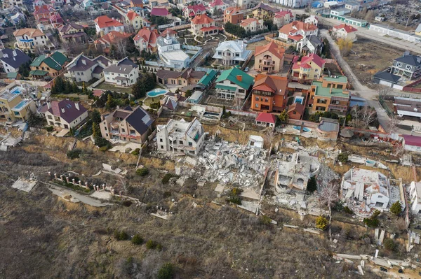 Tanah Longsor Yang Disebabkan Oleh Hujan Badai Menghancurkan Pondok Pondok — Stok Foto