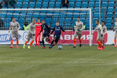 Odessa, Ukrayna - 2 Mart 2019: Shakhtar Donetsk - Chernomorets Odessa, futbol oyuncuları. Ukrayna Premier Ligi yoğun oyunu