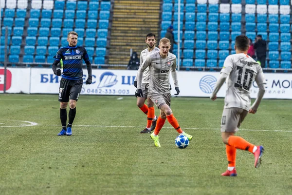 Odessa, Ukrayna - 2 Mart 2019: Shakhtar Donetsk - Chernomorets Odessa, futbol oyuncuları. Ukrayna Premier Ligi yoğun oyunu