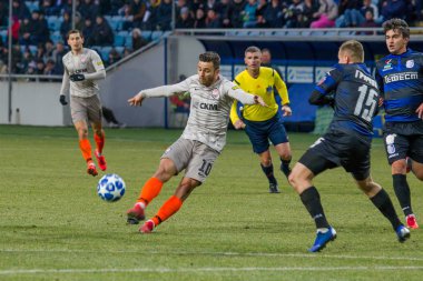 Odessa, Ukrayna - 2 Mart 2019: Shakhtar Donetsk - Chernomorets Odessa, futbol oyuncuları. Ukrayna Premier Ligi yoğun oyunu