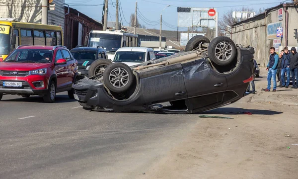 Odessa Ucrania Marzo 2019 Después Accidente Automovilístico Automóvil Roto Volcó — Foto de Stock