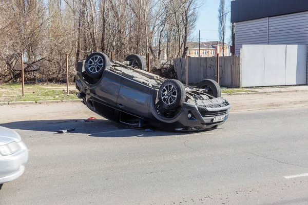 Odessa Ucrania Marzo 2019 Después Accidente Automovilístico Automóvil Roto Volcó —  Fotos de Stock