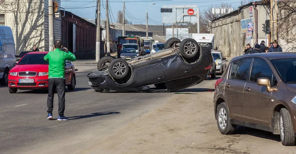 Odessa Ucrania Marzo 2019 Después Accidente Automovilístico Automóvil Roto Volcó — Foto de Stock