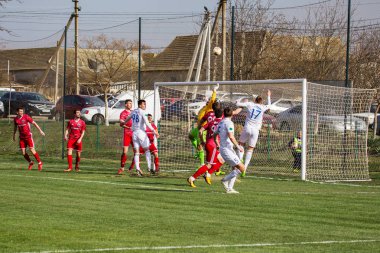 Odessa, Ukrayna-Mart 27, 2019: FC Balkanların First League maçı (Odessa)-FC Miner. Ukrayna 'nın ilk futbol ligi bölgesel ekipler oyunun gergin anları
