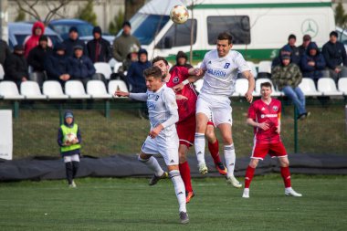 Odessa, Ukrayna-Mart 27, 2019: FC Balkanların First League maçı (Odessa)-FC Miner. Ukrayna 'nın ilk futbol ligi bölgesel ekipler oyunun gergin anları