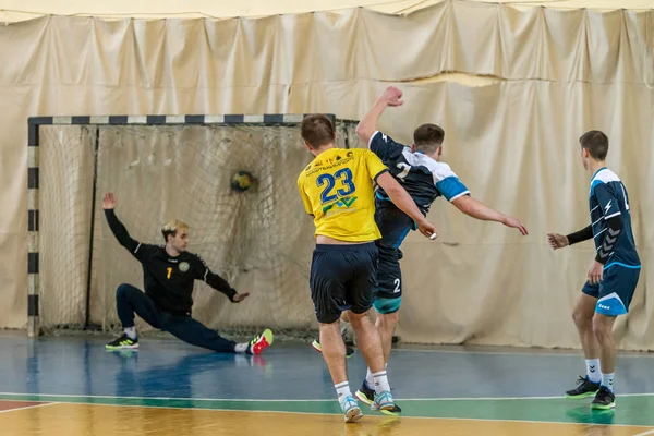 ODESSA, UKRAINE - 3 avril 2019 : Tournoi régional de handball masculin — Photo