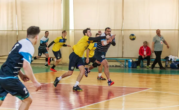 ODESSA, UCRÂNIA - 3 de abril de 2019: Torneio regional de handebol masculino — Fotografia de Stock