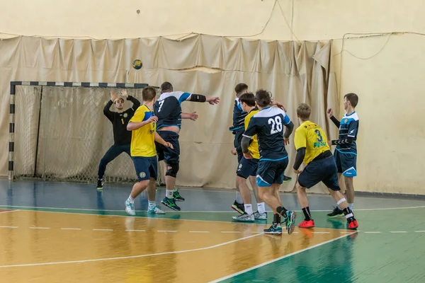 ОДЕССА, Украина - 3 апреля 2019 года: Региональный турнир по гандболу среди мужчин — стоковое фото