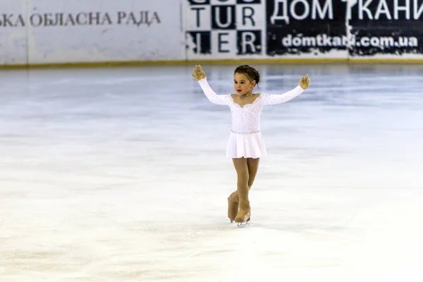 Odessa Ukraine Avril 2019 Jeunes Enfants Patinent Sur Patinoire Stade — Photo