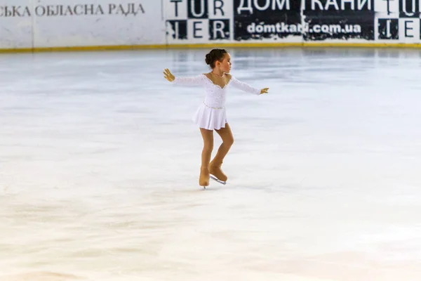 Odessa Ucrania Abr 2019 Niños Pequeños Patinando Arena Hielo Del —  Fotos de Stock