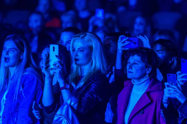 Odessa Ukraine April 2019 Menschenmenge Beim Rockkonzert Alekseev Während Einer — Stockfoto