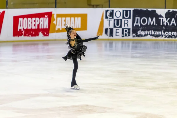 Oděssa Ukrajina Duben 2019 Malé Děti Krasobruslení Ledové Aréně Stadionu — Stock fotografie