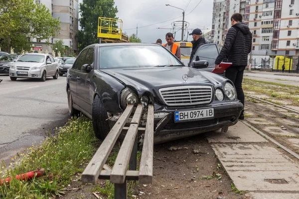 Одеса Україна Травня 2019 Автомобільна Аварія Дорозі Місті Black Mercedes — стокове фото