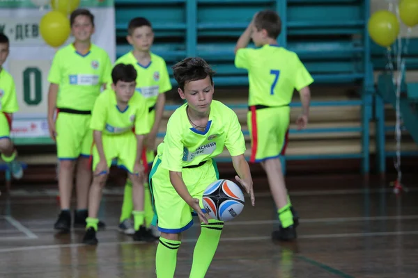 Odessa Ucrania Mayo 2019 Los Niños Pequeños Juegan Rugby Durante —  Fotos de Stock