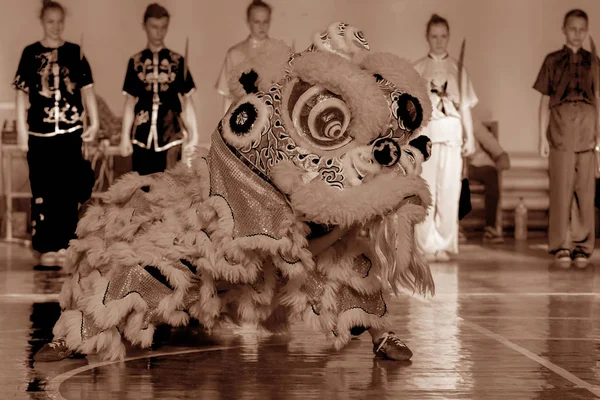 Odessa Ukraine May 2019 Lion Dance Festival Traditional Dance Dragon — Stock Photo, Image
