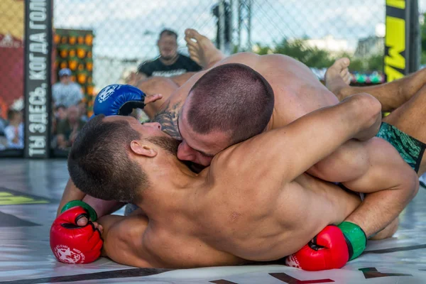 Odessa Ucrania Junio 2019 Combatientes Boxeadores Mma Están Luchando Sin —  Fotos de Stock