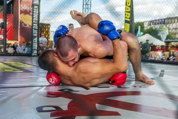 Odessa Ukraine June 2019 Fighters Mma Boxers Fighting Rules Cage — Stock Photo, Image