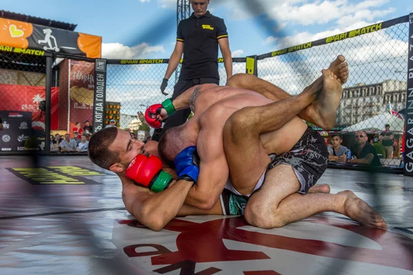 Odessa Ukraine June 2019 Fighters Mma Boxers Fighting Rules Cage — Stock Photo, Image