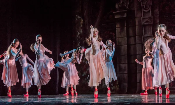 Odessa Ukrayna Temmuz 2019 Bale Odessa Opera Tiyatrosu Sahnesinde Klasik — Stok fotoğraf