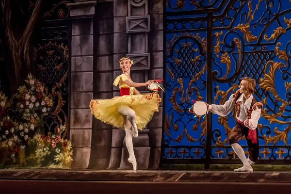 Odessa Ukrayna Temmuz 2019 Bale Odessa Opera Tiyatrosu Sahnesinde Klasik — Stok fotoğraf